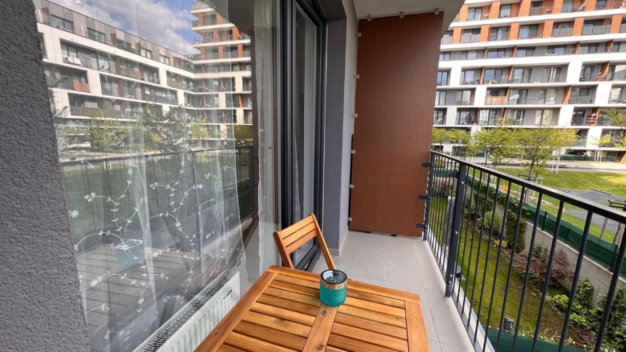 1 Room Apartment With Terrace, Slnecnice Bratysława Zewnętrze zdjęcie